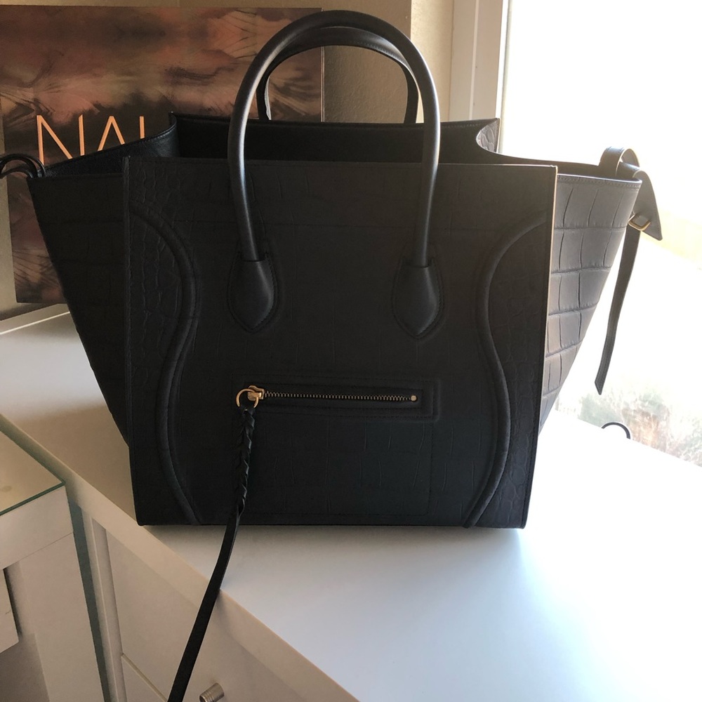 !!SOLD!! CELINE Navy Croc Embossed Phantom